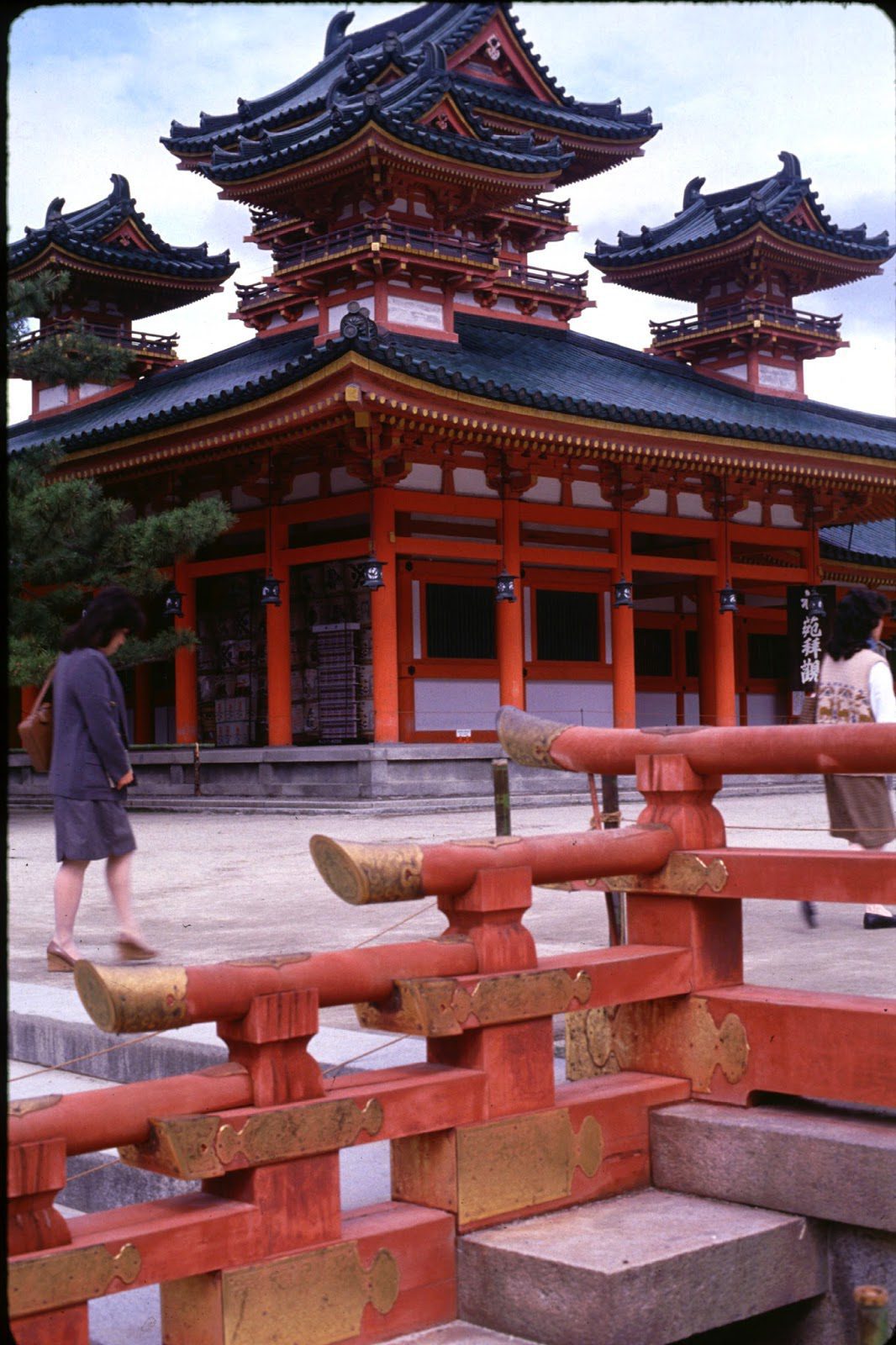 Unique Japan Tours Heian Jingu Kyoto New Years Visit Shrine