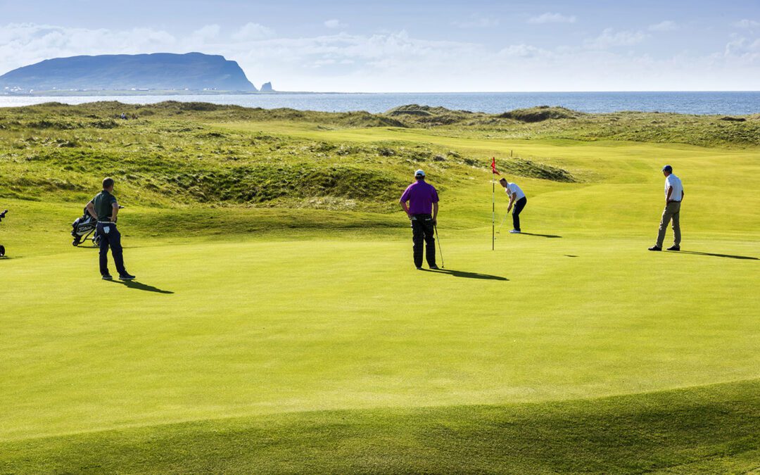 アイルランドのゴルフ旅行: 自然と歴史を満喫する究極のゴルフ体験
